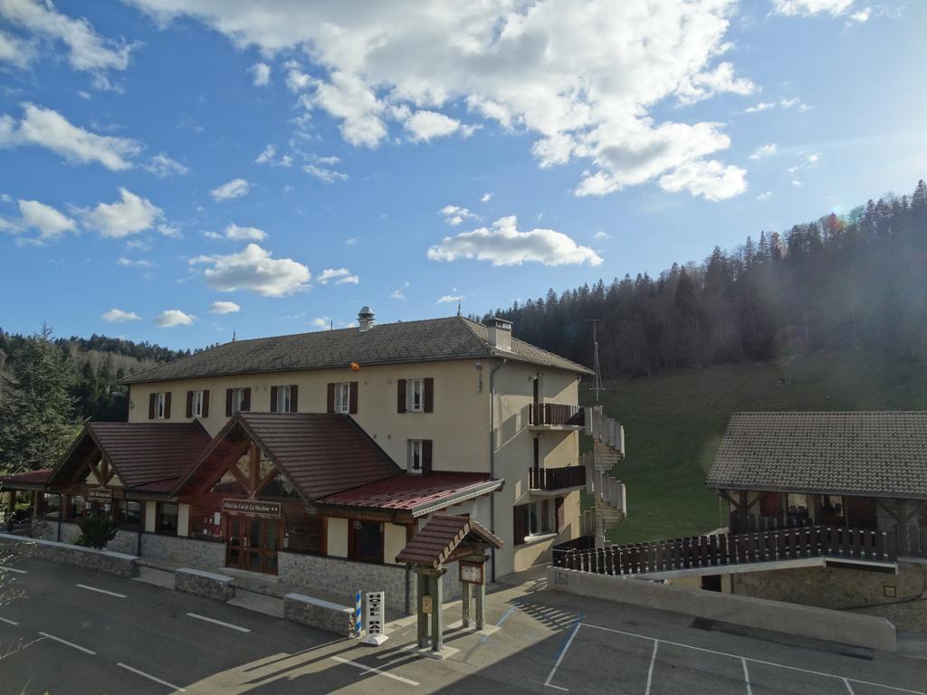 Hotel Du Col De La Machine Saint Jean en Royans Bagian luar foto
