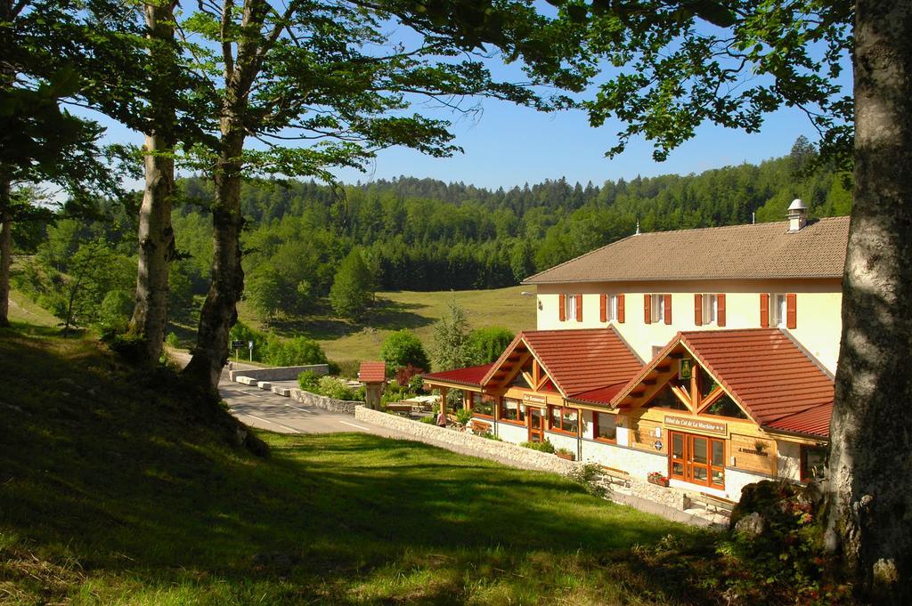Hotel Du Col De La Machine Saint Jean en Royans Bagian luar foto