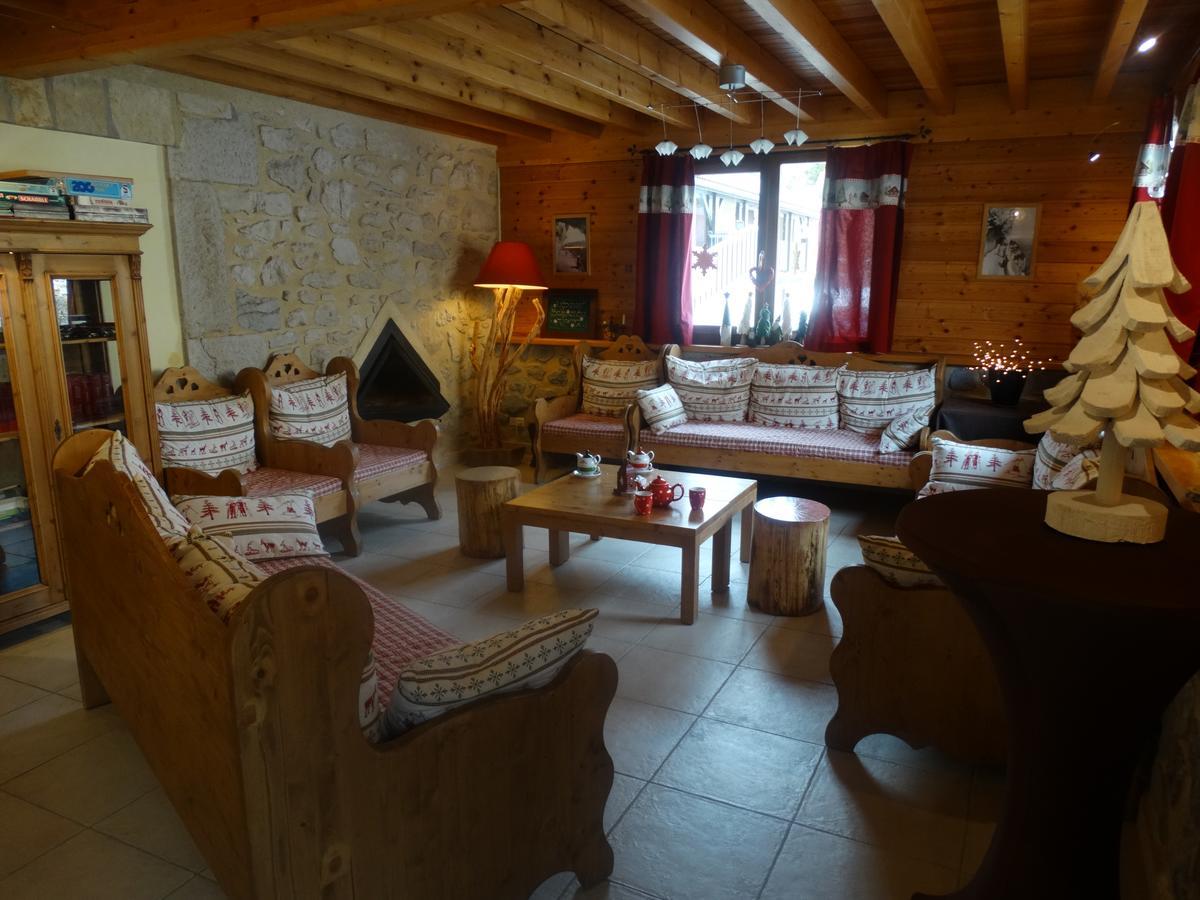 Hotel Du Col De La Machine Saint Jean en Royans Bagian luar foto