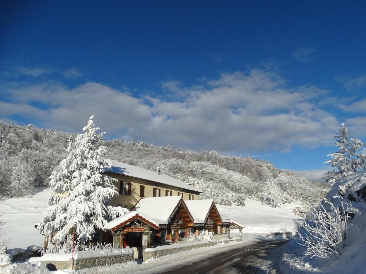 Hotel Du Col De La Machine Saint Jean en Royans Bagian luar foto